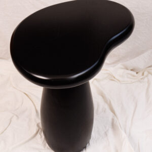 Mesa Lateral Baobá Preta