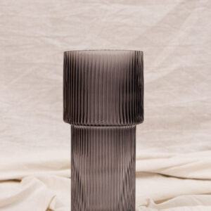 Vaso de Vidro Canelado Baixo Cinza