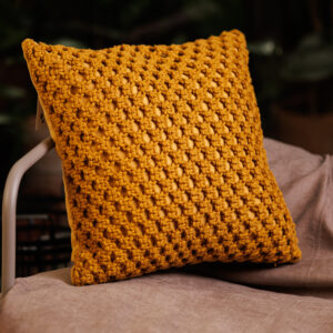 Almofada Macrame Mostarda